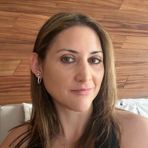 Meet your Posher, Christine